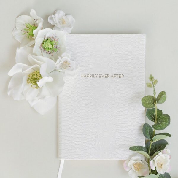 a5-wedding-planner-happily-ever-after-02-amara