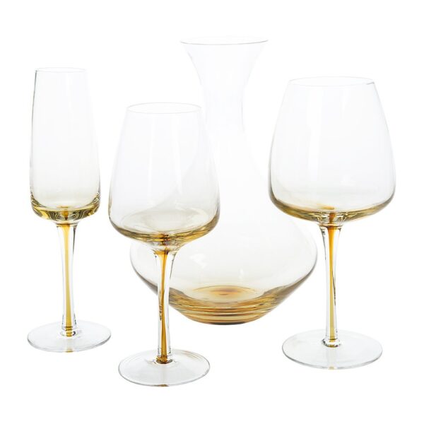 amber-mouth-blown-wine-glass-clear-caramel-white-wine-05-amara
