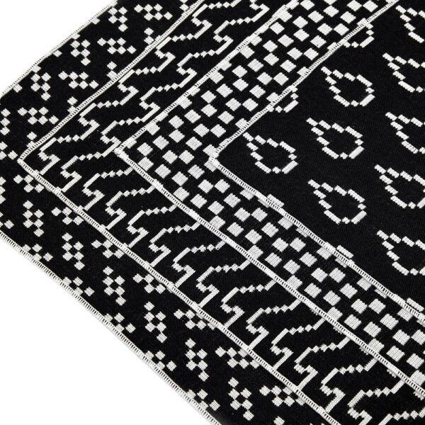 assorted-printed-placemats-set-of-4-black-white-04-amara