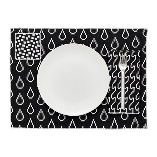assorted-printed-placemats-set-of-4-black-white-06-amara