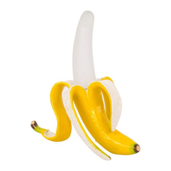 banana-lamp-daisy-03-amara