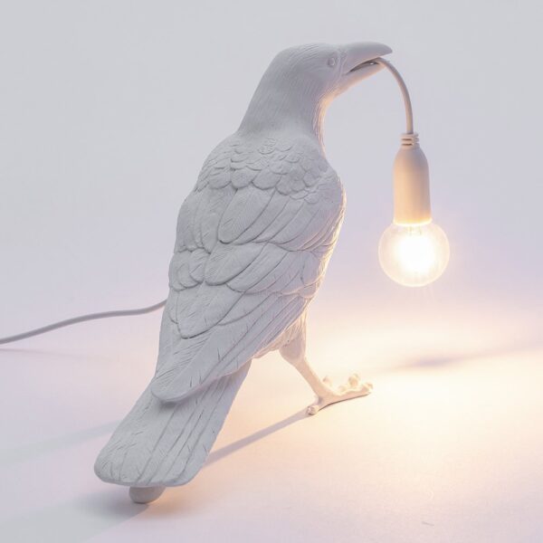 bird-table-lamp-waiting-white-02-amara
