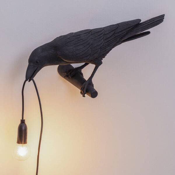 bird-wall-lamp-looking-black-03-amara