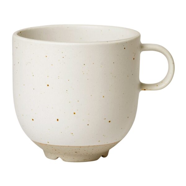 eli-mug-with-handle-soft-light-grey-02-amara