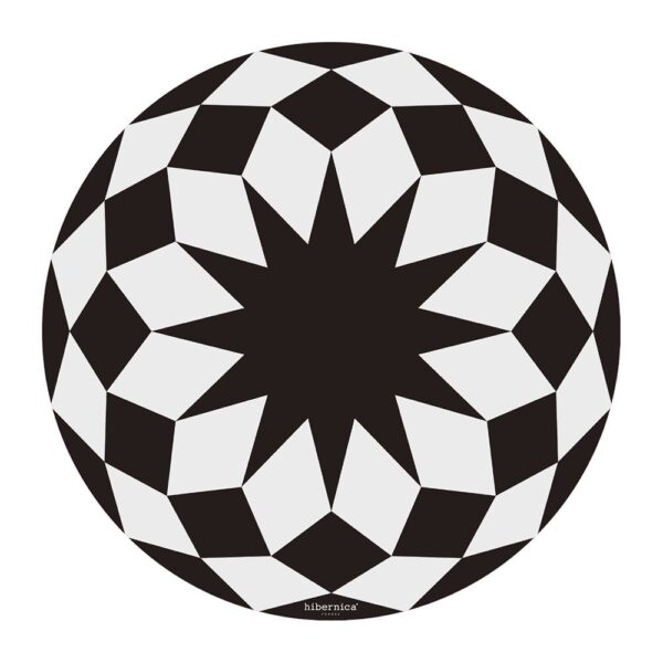 hygge-round-vinyl-placemat-black-white-02-amara