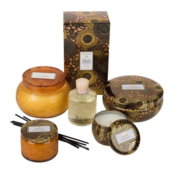 japonica-limited-edition-candle-baltic-amber-340g-04-amara
