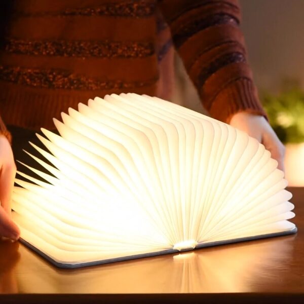 linen-mini-smart-book-light-urban-grey-03-amara