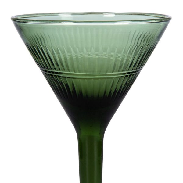 mila-cocktail-glass-dark-emerald-02-amara