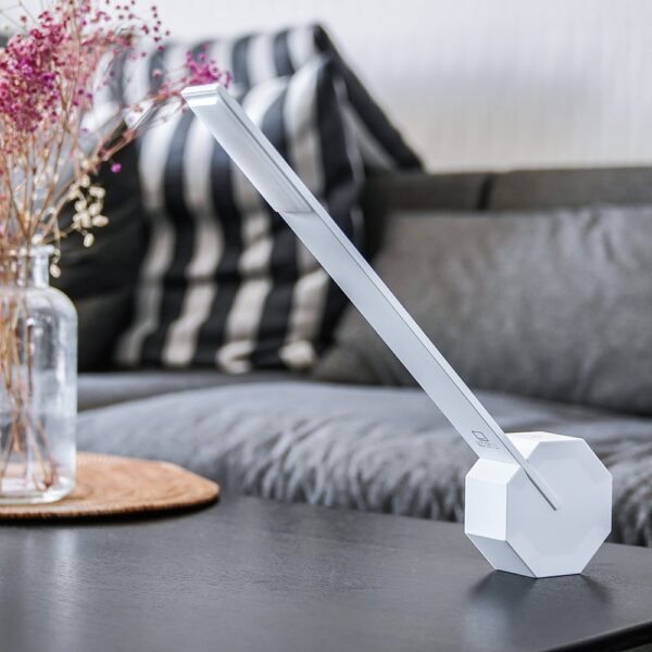 octagon-one-rechargeable-desk-light-white-06-amara