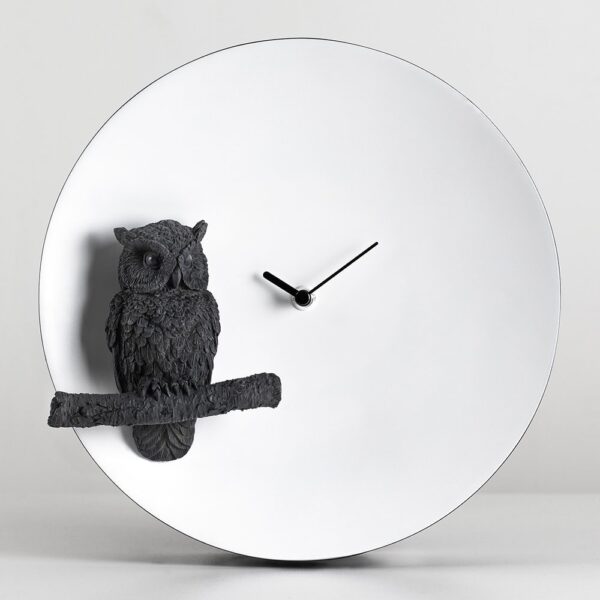 owl-x-clock-02-amara