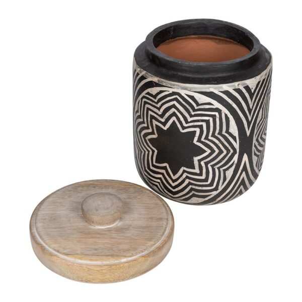 patterned-pot-with-lid-black-white-02-amara