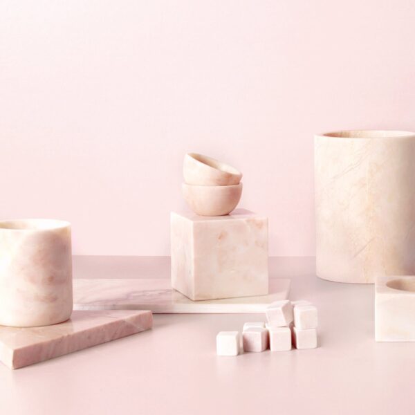 pink-marble-paperweight-02-amara