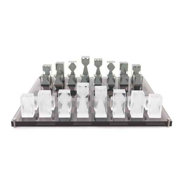 resource-chess-set-black-06-amara