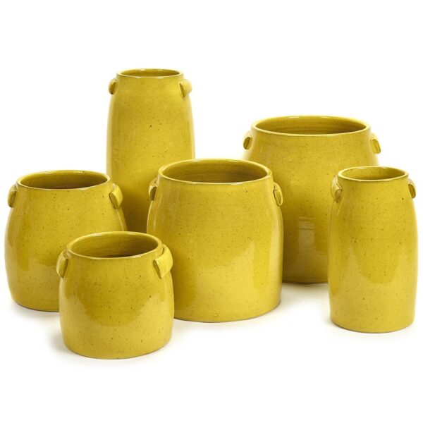 tabor-pot-yellow-medium-02-amara