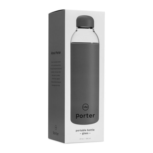 the-porter-water-bottle-charcoal-05-amara
