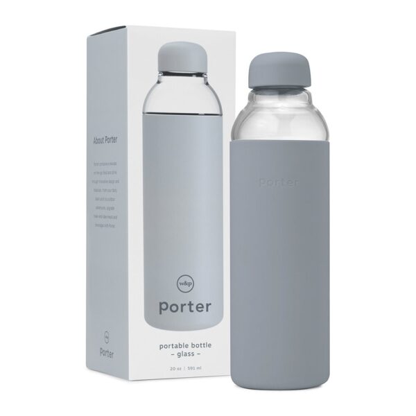 the-porter-water-bottle-slate-04-amara