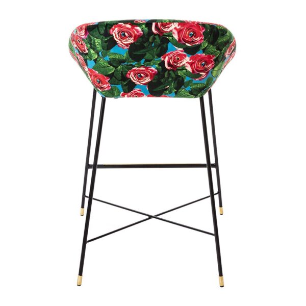 toiletpaper-high-stool-roses-05-amara