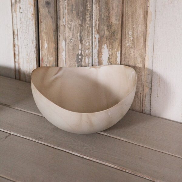 white-wooden-bowl-02-amara