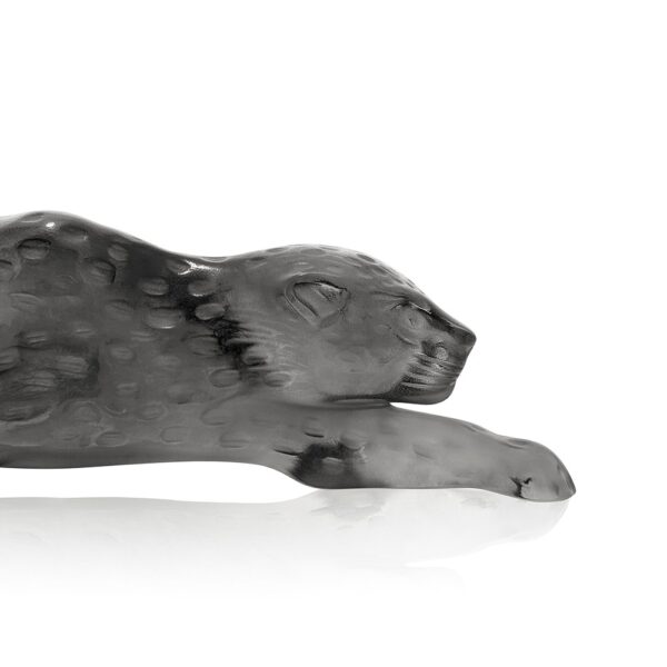 zeila-panther-sculpture-grey-large-03-amara