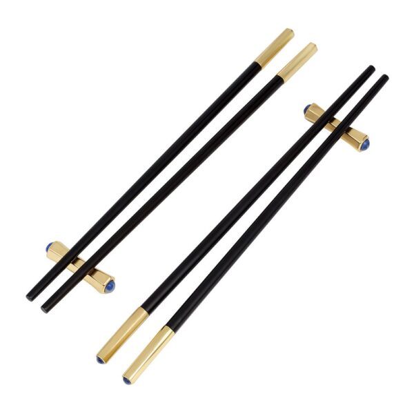 zen-chopsticks-and-rests-set-of-2-02-amara
