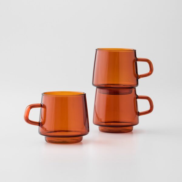 amber-glass-mug