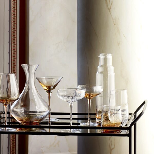 amber-mouth-blown-wine-glass-clear-caramel-white-wine