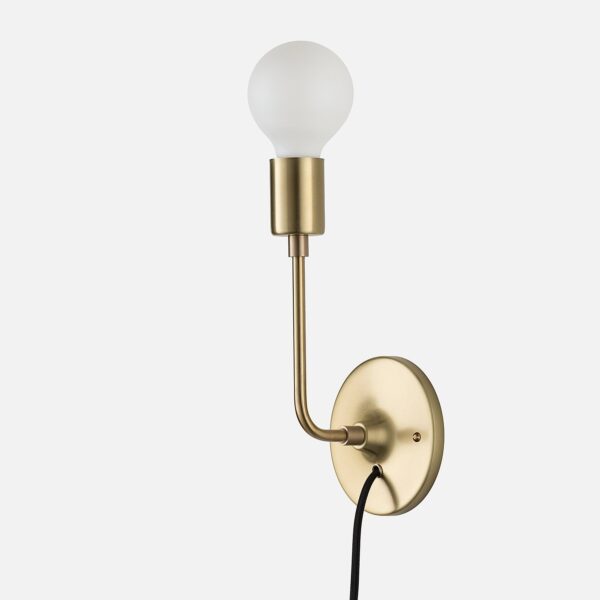 astrid-plug-in-sconce