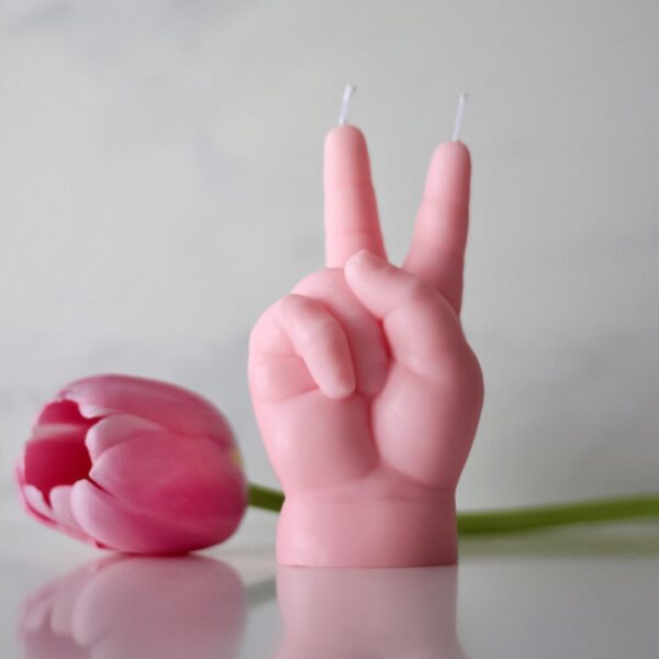 baby-victory-candle-pink