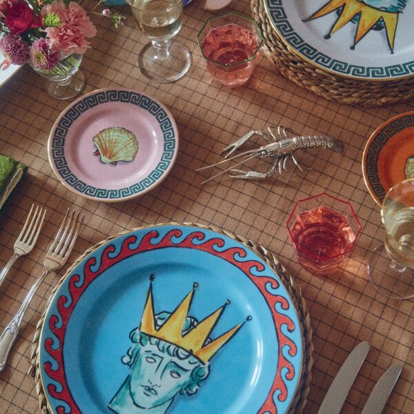 crown-dinner-plate-sea-blue