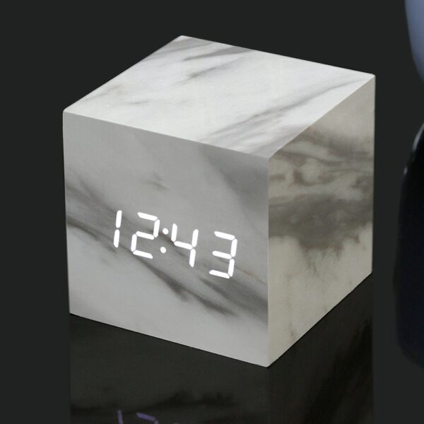 cube-click-clock-marble-white-led