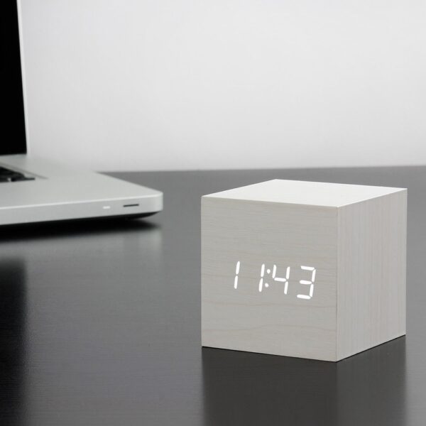 cube-click-clock-white-white-led
