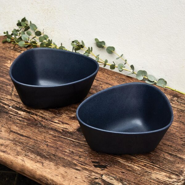 curve-stoneware-serving-bowl-navy