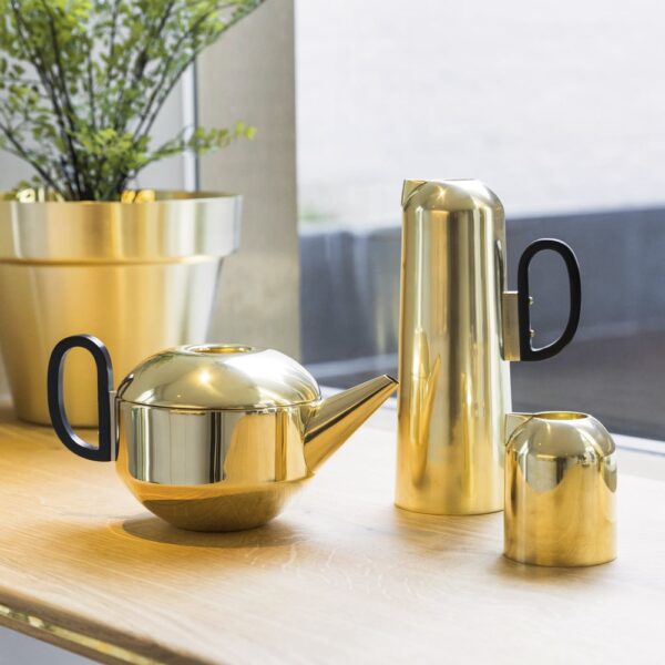 form-teapot-brass