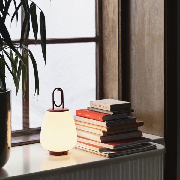 lucca-outdoor-portable-lamp-maroon