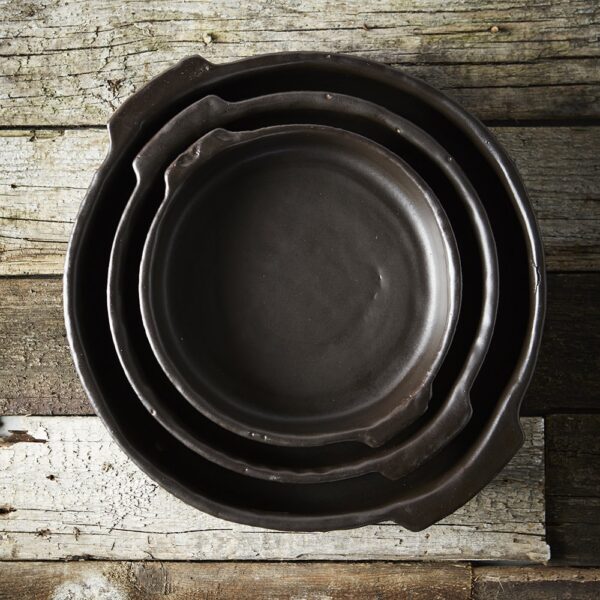 round-baking-dish-with-handles-large