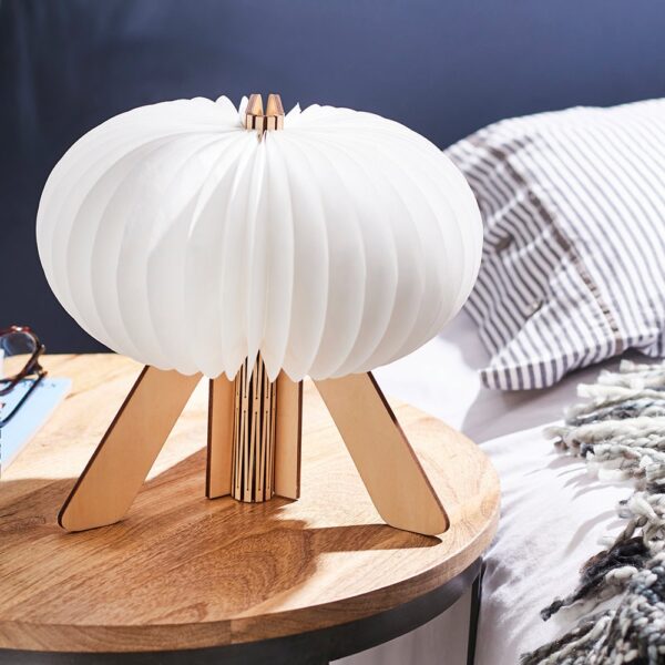 the-r-space-lamp-maple