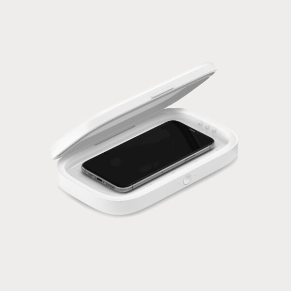 belkin-boost-charge-uv-sanitizer-wireless-charger-wiz011ttwh-01-moment