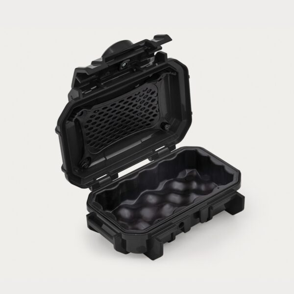 evergreen-52-micro-waterproof-camera-case-black-w-rubber-insert-282164-01-moment