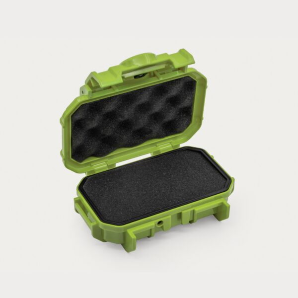 evergreen-52-micro-waterproof-camera-case-green-w-foam-insert-282161-01-moment