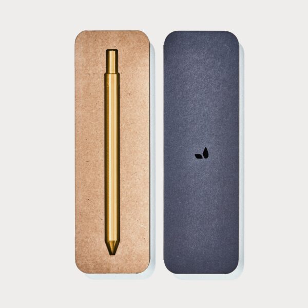 grovemade-pen-brass-fg-stationery-pen-only-brs-02-moment