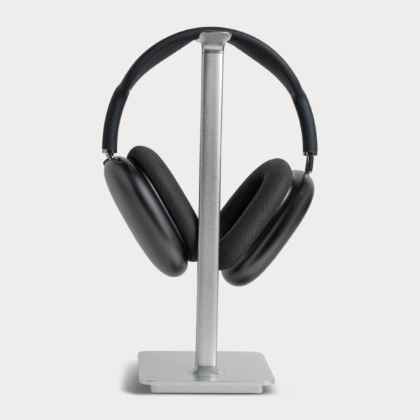 lab22-heavy-metal-headphone-stand-silver-214-010-05-moment
