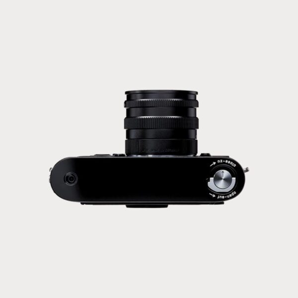 leica-mp-0-72-rangefinder-film-camera-black-10302-05-moment
