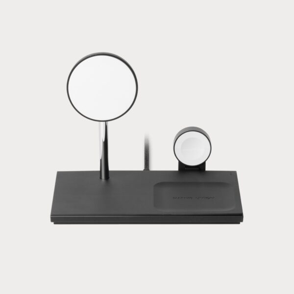native-union-snap-magnetic-3-in-1-wireless-charger-for-apple-devices-snap-3in1-blk-us-04-moment