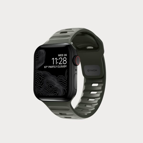 nomad-sport-strap-for-apple-watch-41mm-40mm-38mm-ash-green-nm01135685-01-moment