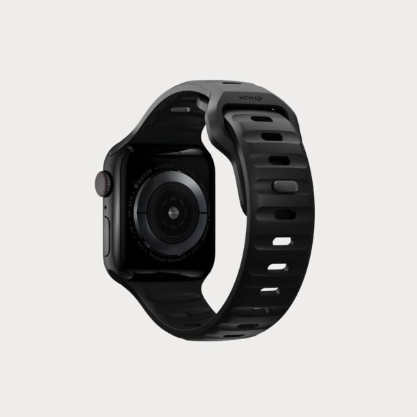 nomad-sport-strap-for-apple-watch-41mm-40mm-38mm-black-nm1a310000-02-moment