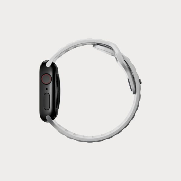 nomad-sport-strap-for-apple-watch-41mm-40mm-38mm-lunar-gray-nm01959885-03-moment