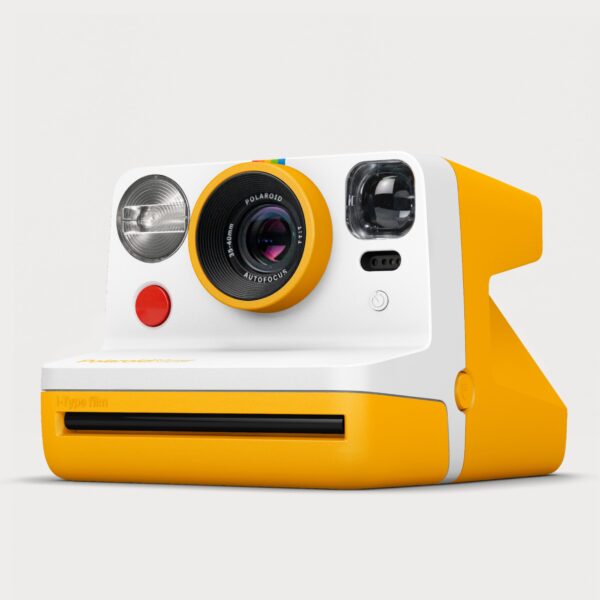 polaroid-now-instant-camera-yellow-9031-01-moment