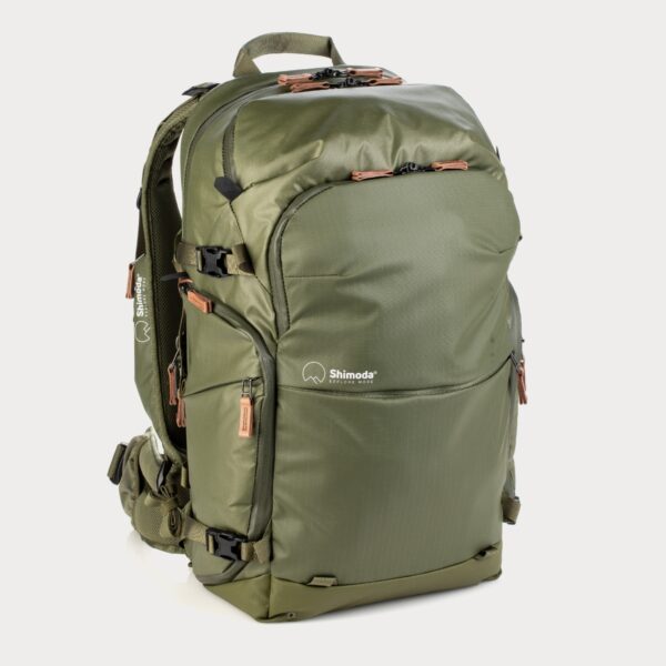 shimoda-explore-v2-30-backpack-army-green-520-155-01-moment