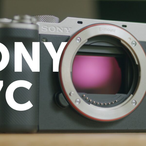 sony-alpha-7c-full-frame-mirrorless-camera-lens-silver-ilce7cl-s-05-moment