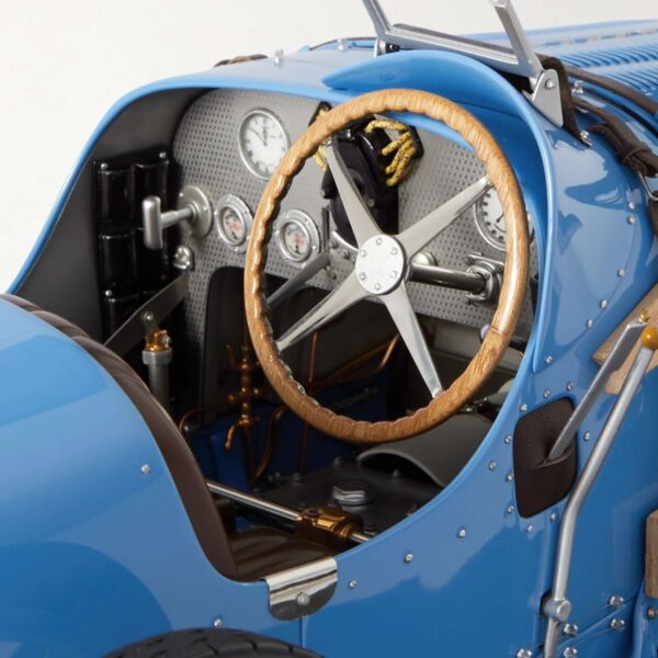 Amalgam Collection Bugatti Type 35 1 8 Model Car 0400596860956